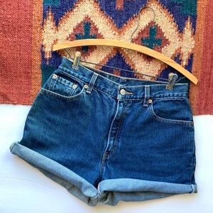 Levi cutoff shorts